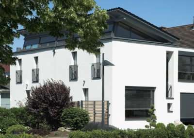 ROMA Raffstoren Objektbild Haus modern